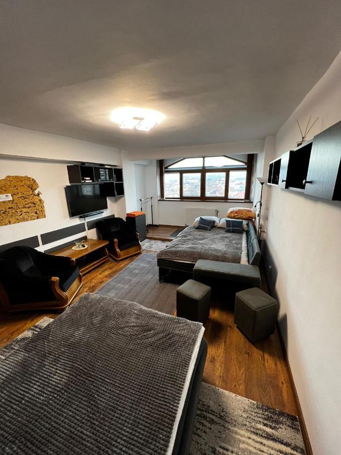 High Level Apart Oradea Free Reserved Parking 外观 照片