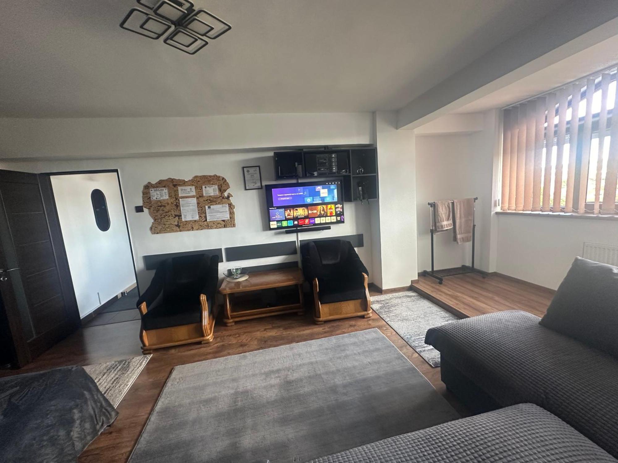 High Level Apart Oradea Free Reserved Parking 外观 照片